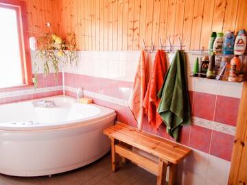 Фото номера Люкс с 2 спальнями и сауной Загородные дома Sõrve Holiday Home г. Kargi 6